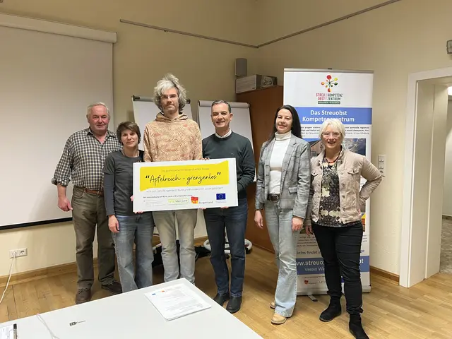 Gemeinsam für die Streuobstregion: Beim Informationsabend in Neudau präsentierten Verein Wieseninitiative und Gemeinde das neue LEADER-Projekt „Apfelreich – Grenzenlos" | Foto: Dolesch