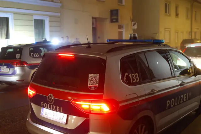 In der Nacht auf Freitag, 27. Februar, wurden die Auslagenscheiben des Eisenwaren-Geschäfts Schildmair in der Welser Neustadt eingeschlagen. | Foto: laumat.at