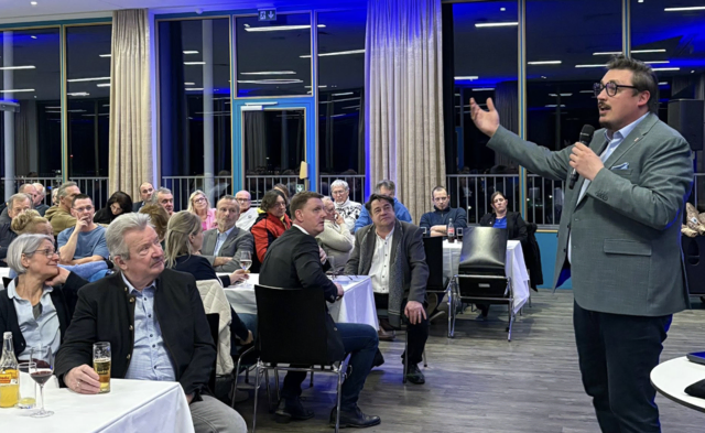 Nationalratsabgeordneter Christoph Steiner referierte über die Steuer-Finanzen. | Foto: M. K.