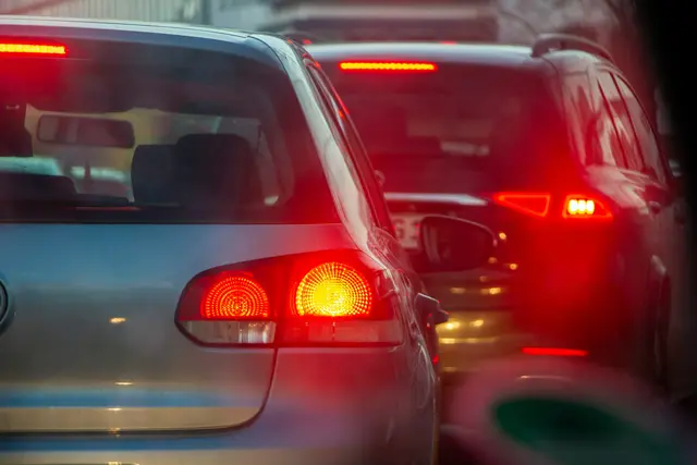 Autofahrerinnen und Autofahrer mussten teilweise mit Verzögerungen von über einer Stunde rechnen. (Symbolbild) | Foto: Musa Haef/Unsplash