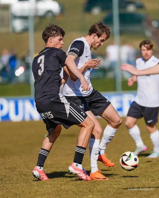 Fabian Schubert traf zweimal und war schwer vom Ball zu trennen. | Foto: Lukas Reinprecht