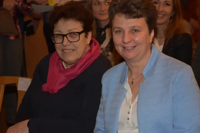 Eine überaus gelungene Premiere mit dem Theaterklassiker "Pension Schöller" feierte die MimusBühne Waldhausen am Samstag, 28. Februar, im voll besetzten Saal im Gasthaus Hader.  | Foto: Robert Zinterhof
