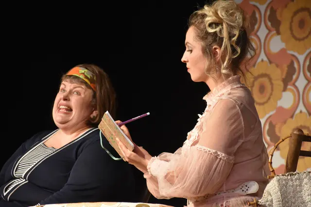 Eine überaus gelungene Premiere mit dem Theaterklassiker "Pension Schöller" feierte die MimusBühne Waldhausen am Samstag, 28. Februar, im voll besetzten Saal im Gasthaus Hader.  | Foto: Robert Zinterhof