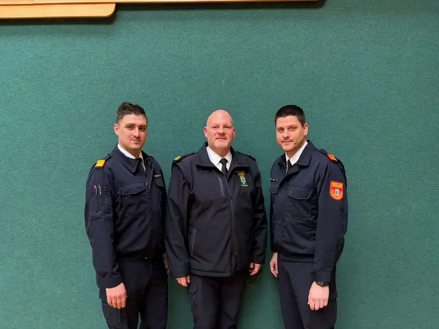 Das neue Bezirksfeuerwehrkommando: Michael Riegler, Michael Polleros und Mario Lukas. | Foto: privat