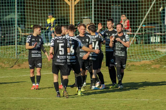 Der UFC Neuhaus am Klausenbach darf sich an diesem Tag über insgesamt 7 Tore freuen! | Foto: Angelina Kaiser