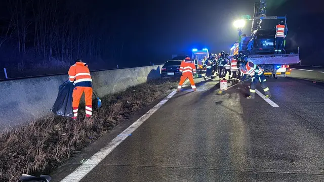 Das Blaulicht blitzte auf der Westautobahn am 1. März. | Foto: DOKU-NÖ