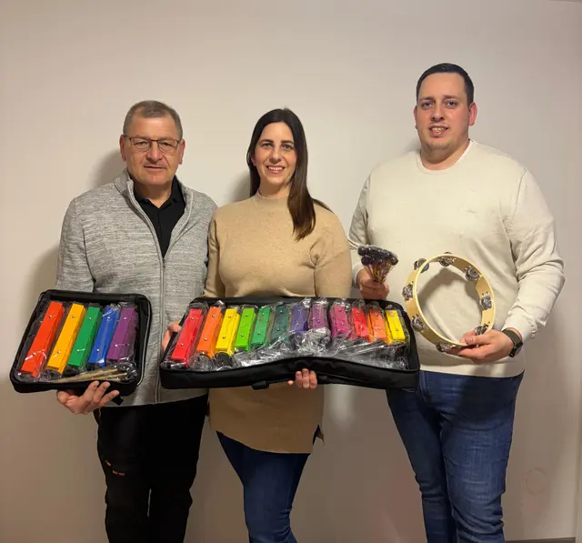 Harald Kranjec, Rebecca Schedl und Patrick Brenner (von links) wollen die musikalische Erziehung der Kindergartenkinder unterstützen. | Foto: SPÖ