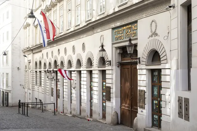 Die Israelitische Kultusgemeinde (IKG) Wien hat gemeinsam mit der Polizei aufgrund der Nahost-Eskalation die Sicherheitsmaßnahmen bei jüdischen Einrichtungen verstärkt. | Foto: APA-Images / Weingartner-Foto