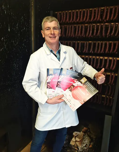 Inhaber und Geschäftsführer Reinhold Prattes freut sich über die Auszeichnung | Foto: Prattes