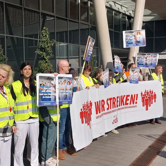 Streik des nicht-ärztlichen Personals beim Krankenhaus Braunau. | Foto: vida