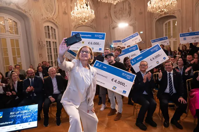 Landeshauptfrau Johanna Mikl-Leitner motiviert zur Einreichung beim RIZ UP GENIUS. | Foto: schoberarts