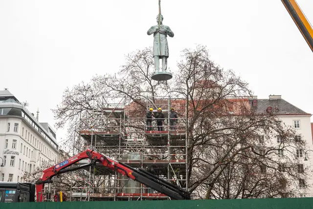 Die Arbeiten am Lueger-Denkmal überschreiten das ursprüngliche Budget klar. | Foto: Wolfgang Thaler/KÖR Wien