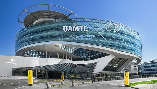 Beim ÖAMTC kritisiert man die Preissteigerungen. Der gestiegene Rohölpreis sei keine Rechtfertigung für den enormen Anschlag bei den Zapfsäulen. (Archiv) | Foto: Paul Weber