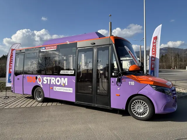 Der neue Citybus. Rund 200 Kilometer können die Busfahrerinnen und Busfahrer mit diesem Bus mit einer Stromladung fahren.  | Foto: MeinBezirk/Angelina Koidl
