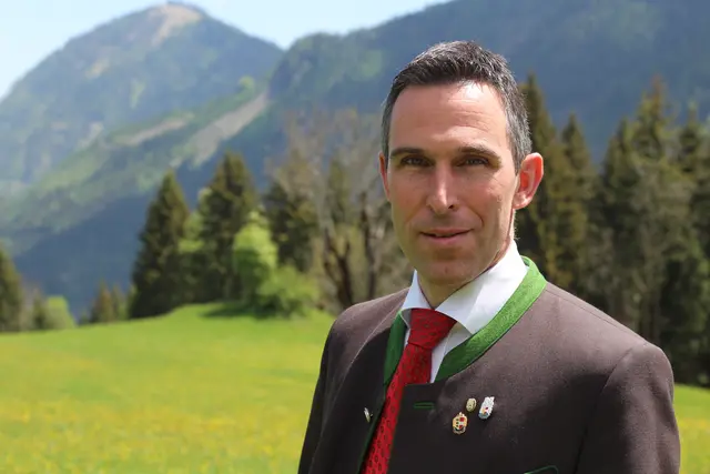 In seiner Freizeit ist der 47-jährige Matthias Granitzer Sänger im Zlaner Quartett und bei der Sängerrunde Zlan. | Foto: Sigrid Burger