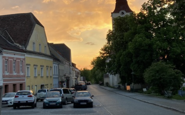 Der Hauptplatz wurde nach einer längeren Bauphase umfassend saniert und präsentiert sich sehr attraktiv. | Foto: "Eisbaby"