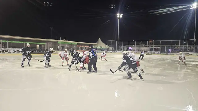 Die Kapfenberger setzten sich mit 7:3 gegen die Hohenemser durch. | Foto: KSV Eishockey