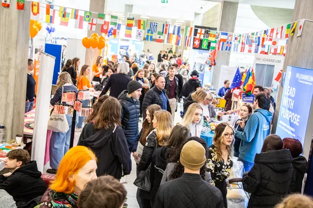 Die FH Joanneum lädt in Kapfenberg, Bad Gleichenberg und Graz zum Open House Day. An diesen wird mit einem umfangreichen Rahmenprogramm das Angebot der Fachhochschule und deren Studienrichtungen präsentiert. | Foto: FHJ/Terler
