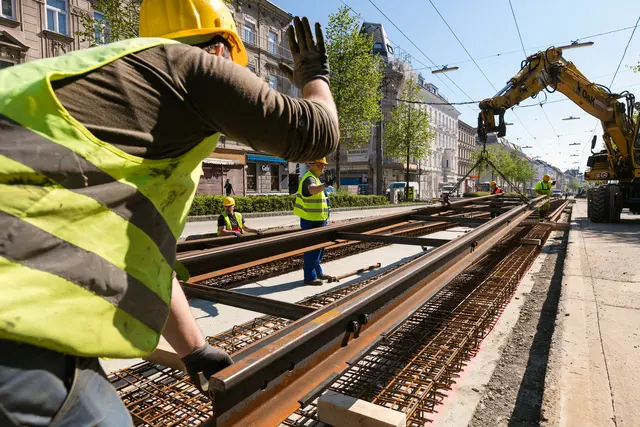 Gleisarbeiten am Aumannplatz sind der Grund für die Einschränkungen. (Symbolbild) | Foto: Manfred Helmer / Wiener Linien