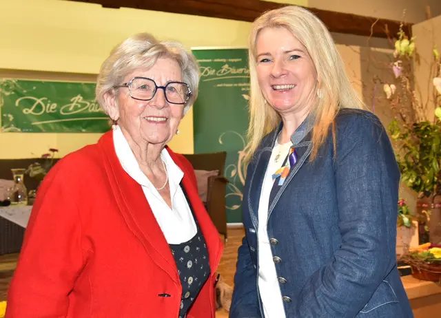 Ruth Seher und Bundesbäuerin Irene Neumann-Hartberger | Foto: Herbert Schleich