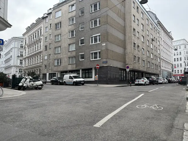 Entlang der Hauptradverkehrsroute in der Gärtnerstraße und Bechardgasse fallen zwei unübersichtliche Stellen ins Auge. Eine Prüfung durch die zuständigen Stellen der Stadt soll mögliche Verbesserungen der Situation ausloten. | Foto: Matthias Pandrea/Mein Bezirk