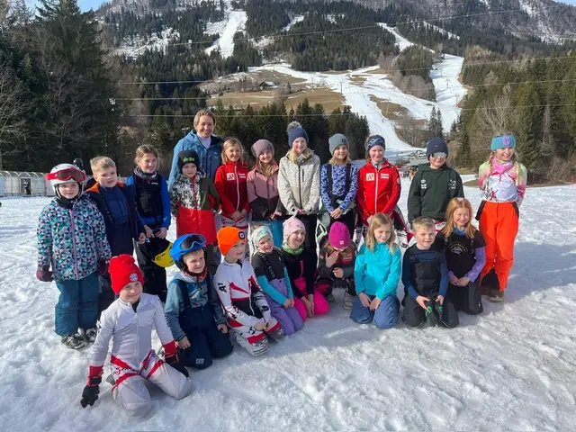 Das erfolgreiche Team der VS Türnitz mit Lehrerin Daniela Dirnberger-Zöchling. | Foto: VS Türnitz