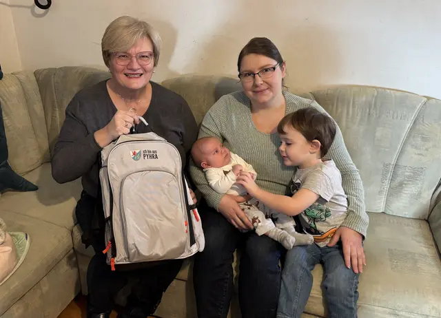 Vizebürgermeisterin Erika Zeh, Stefanie Paul mit Sohn Markus und Sohn David | Foto: Marktgemeinde Pyhra