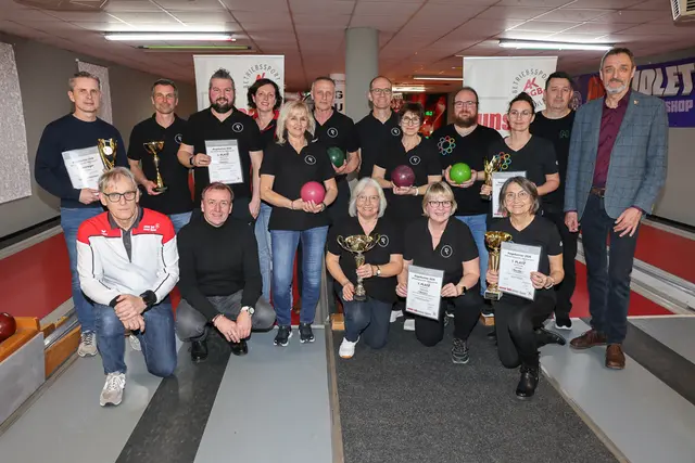 Die Siegerteams des AK-ÖGB-Kegelturniers im Bezirk Oberwart | Foto: Arbeiterkammer Burgenland