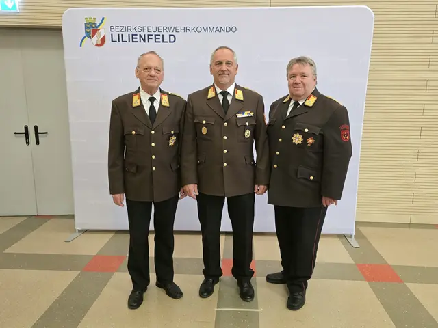 Die ehemaligen Bezirkskommandanten und Richard Fuchs. | Foto: BSB EHBI Christian Teis (Presse 11), BFKDO Lilienfeld