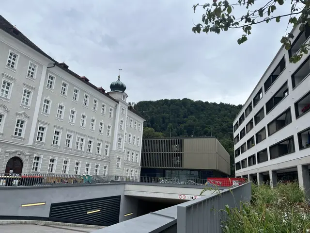 Der Campus Borromäum im Salzburger Stadtteil Parsch versteht sich als ein zukunftsweisendes Projekt der Erzdiözese Salzburg, das Wohnen, Bildung und Beruf an einem Ort vereint.  | Foto: Erzdiözese Salzburg (eds)/Michaela Greil
