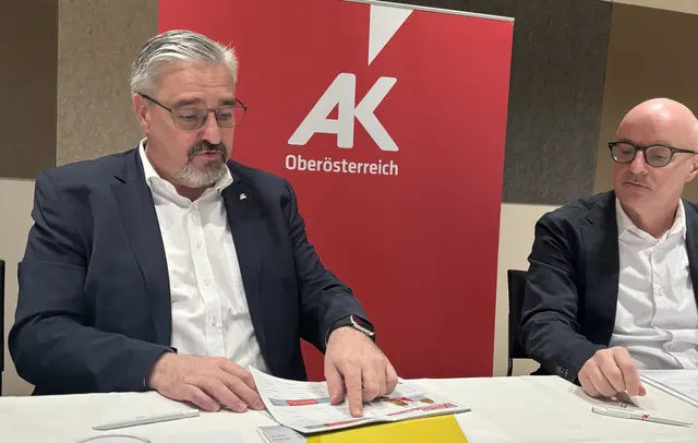 Andreas Stangl, Präsident der Arbeiterkammer Oberösterreich (l.) und der Rieder Bezirksstellenleiter Christian Breyer. | Foto: MeinBezirk