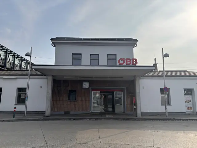 Der Bahnhof Liesing soll im Zuge des viergleisigen Ausbaus neugestaltet werden. | Foto: Marlene Graupner/MeinBezirk