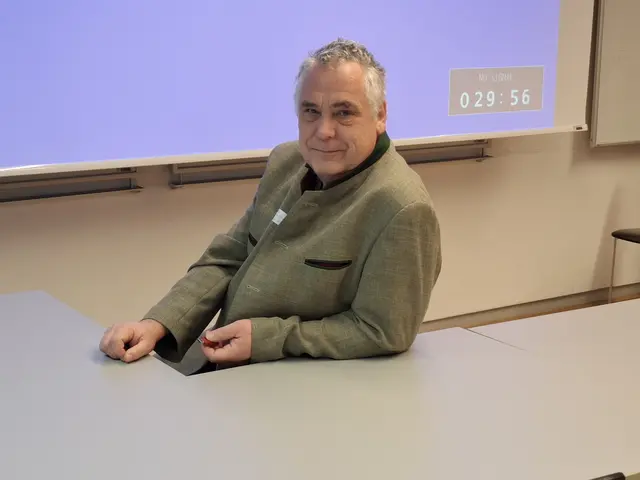 Dr. Karl Hohensinner schlägt einen Kompromiss vor.  | Foto: Zinterhof