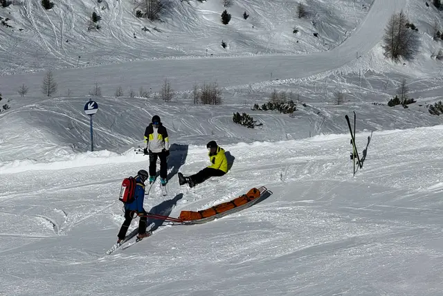 In Telfes (Bild) im Stubaital verletzte ein Zusammenstoß einen 54-jährigen Mann schwer, während in Hochzillertal ein 35-jähriger Snowboarder selbst stürzte. | Foto: zoom.tirol