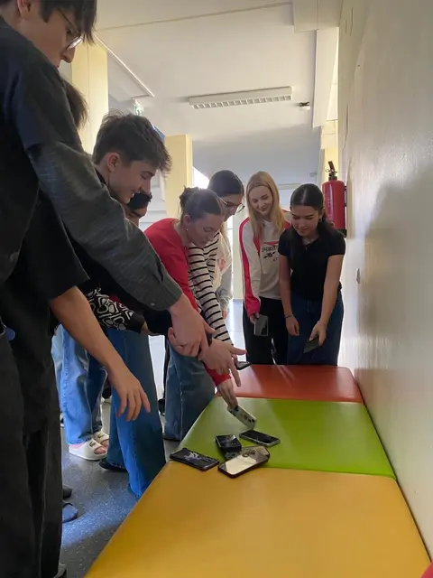 Eine spannende Zeit steht bevor: Für drei Wochen verzichten die Schülerinnen und Schüler der siebenten Klasse auf ihr Handy | Foto: B(R)G Leibnitz