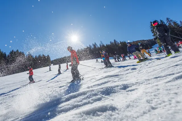 Kaiserwetter herrschte beim Antenne Steiermark Snowday auf der Planai. | Foto: Erwin Scheriau