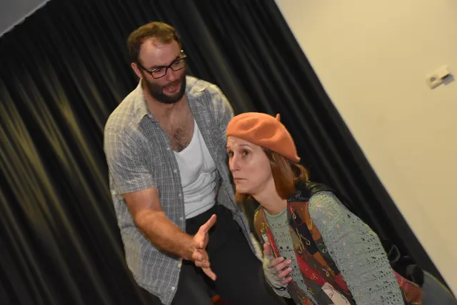 Die Theatergruppe der Liedertafel Pabneukirchen bringt mit „Die Falle“ ein Kriminalstück des weltbekannten Autors Robert Thomas. Premiere ist am Freitag, 10. April 2026, 20 Uhr, im Pfarrzentrum | Foto: Zinterhof