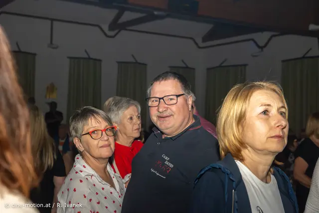 Petra und Josef Auer schwingen das Tanzbein. | Foto: cine-motion.at / R. Ivanek