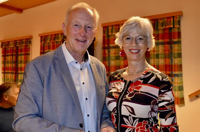 Bei der Premiere auch wieder mit dabei Vizebürgermeister Manfred Tauchner mit Gattin Rosa. | Foto: Elisabeth Peinsipp