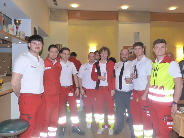 Das Team des Rettungsdienstes freute sich über die verliehenen Ehrungen. | Foto: Vanessa Wittmann