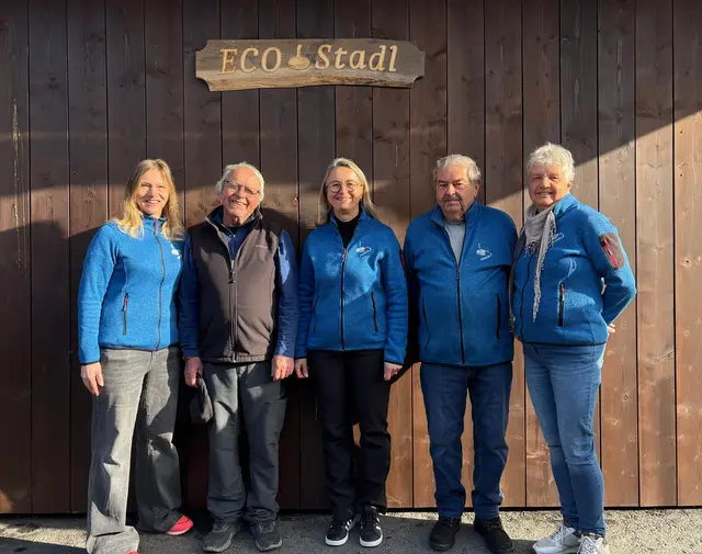 Das bemühte EC Oberndorf Veranstaltungsteam lies keine Wünsche offen; Barbara Hofer, Rudi Volstuben, Janet Rosenkranz, Georg Brunner und Sabine Trabi | Foto: Barbara Hofer