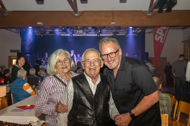 Marie mit Gatte Anton und Sohn Toni Zupanjac (vlnr). | Foto: cine-motion.at / R. Ivanek