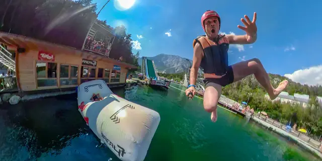Von Blobbing bis Wakeboarding: Die AREA 47 hat über 40 Trend- und Actionsportarten im Programm. Perfekt für eindrucksvolle Videos. | Foto: AREA47/Tripp