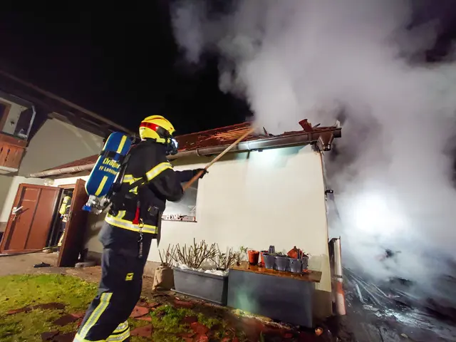 In der Nacht auf Sonntag, den 8. März 2026, kam es in Albrechtsberg zu einem Gebäudebrand. | Foto: FF Loosdorf