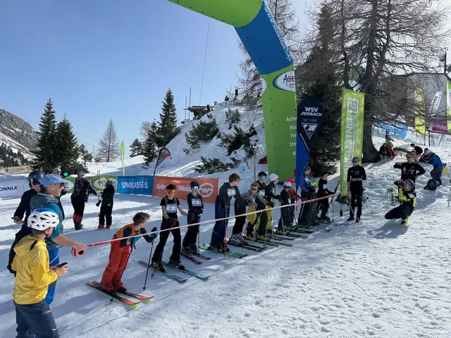 Beim Achensee Kinderrennen konnten junge Skitouren-Fans Rennluft schnuppern.

 | Foto: Achensee Tourismus