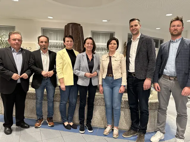 Gruppenfoto neuer Vorstand von links nach rechts: Bürgermeister Franz Mold, Walter Auer, Stephanie Thaler, Anne Blauensteiner, Manuela Waldecker, Paul Robl und Christoph Haumer. | Foto: ÖVP Zwettl