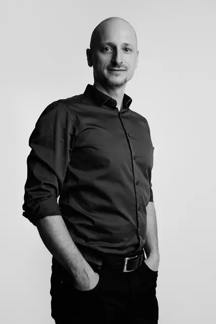 Komponist Günther Fiala im Gespräch über "Alice und das Geheimnis der Herzkönigin", ein Auftragswerk für den Klassik.Klang. | Foto: Dominique Hammer