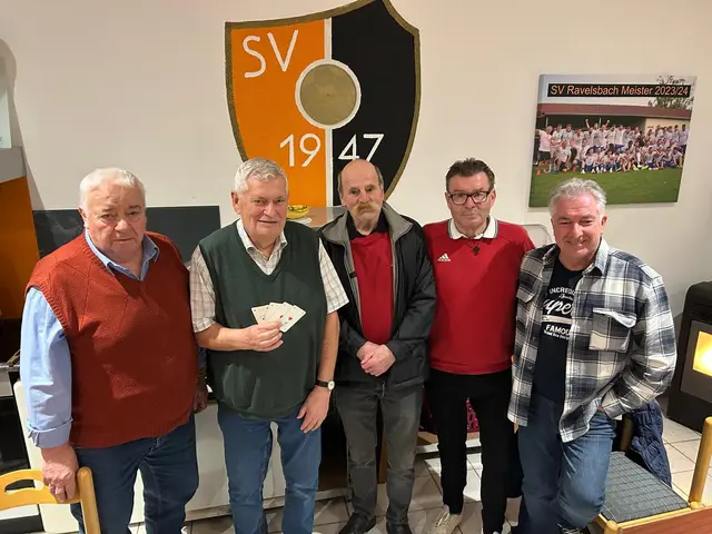 Von rechts nach links: Alfred Amon, 3. Platz,  Franz Ungersböck, 1. Platz, Christian Fischer, 2. Platz. Präsident Walter Marek und Wolfgang Grimus, 4. Platz | Foto: SV Ravelsbach