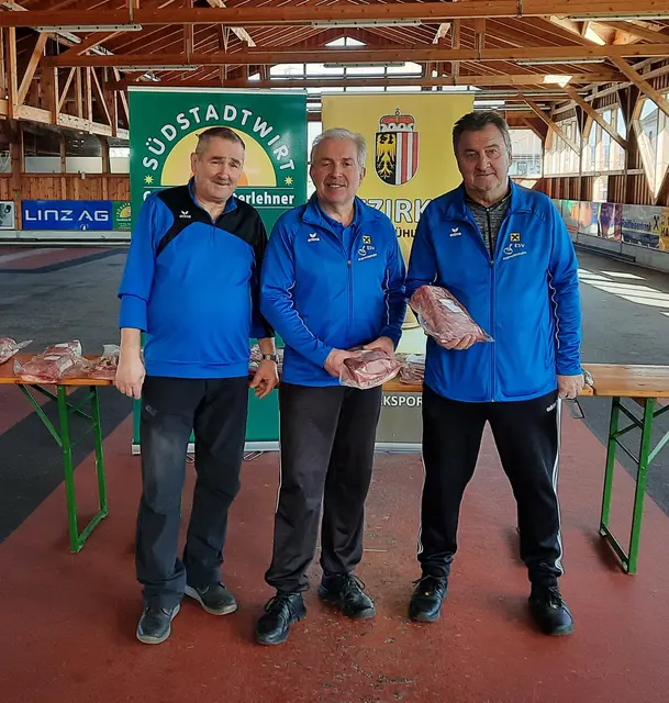 2. Platz : Johann Hintersteininger, Johann Kastner,
 links , BO Stv. Stadlbauer Heli sen.