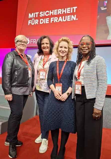 Von links: Andrea Pawlicek, Ortsparteivorsitzende Gramastetten, Andrea Seyer-Neulinger, Gemeinderätin in Engerwitzdorf, SPÖ-Bundesfrauenvorsitzende Eva-Maria Holzleitner sowie Beverley Allen-Stingeder, Bezirksfrauenvorsitzende Urfahr-Umgebung. | Foto: Allen-Stingeder